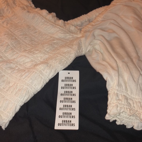 Ruffled top - Picture 2 of 4